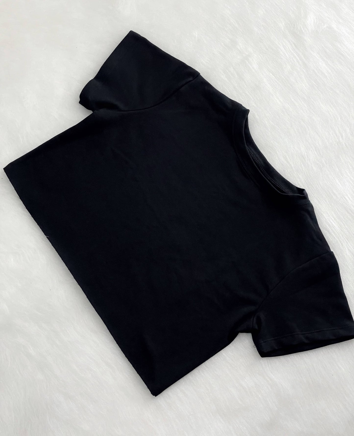 Camisa básica negra