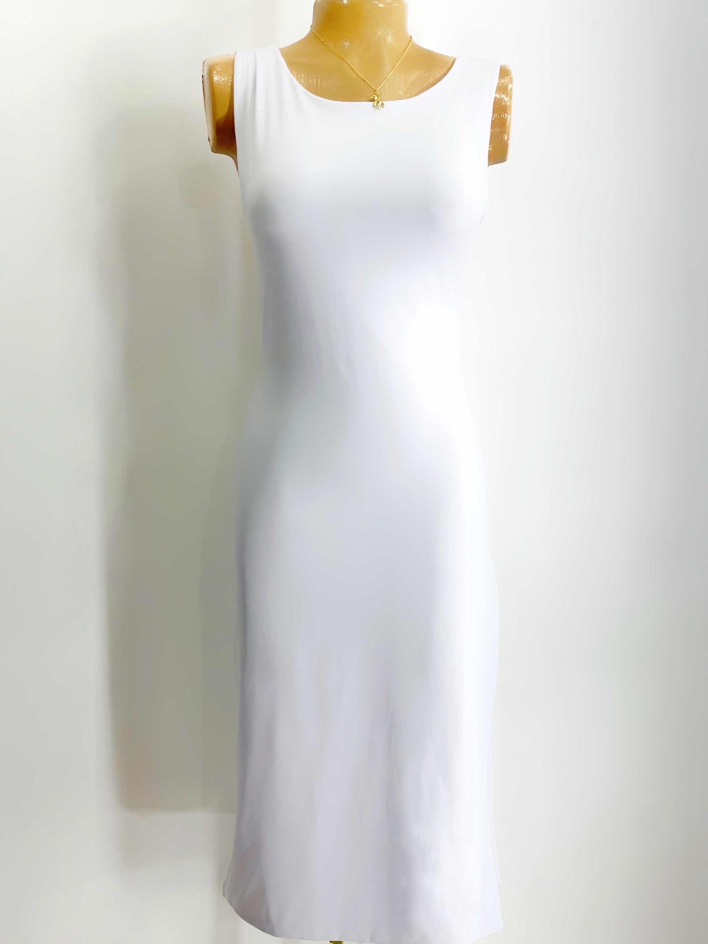 Vestido aberturas laterales blanco