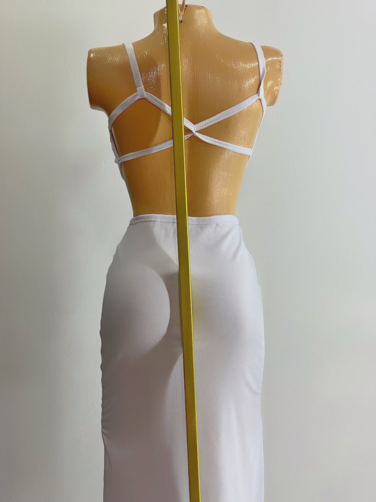 Vestido abertura en la espalda blanco