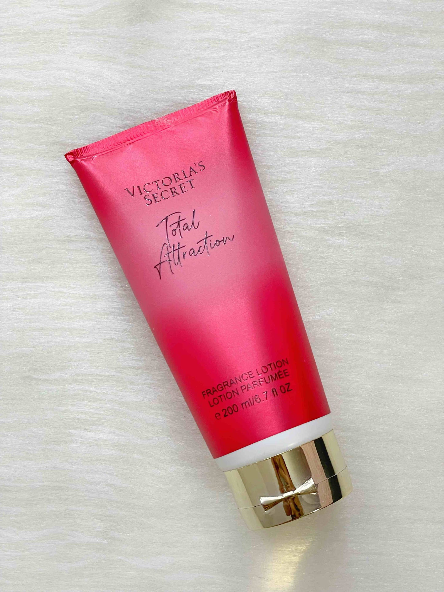 Crema humectante total attraction