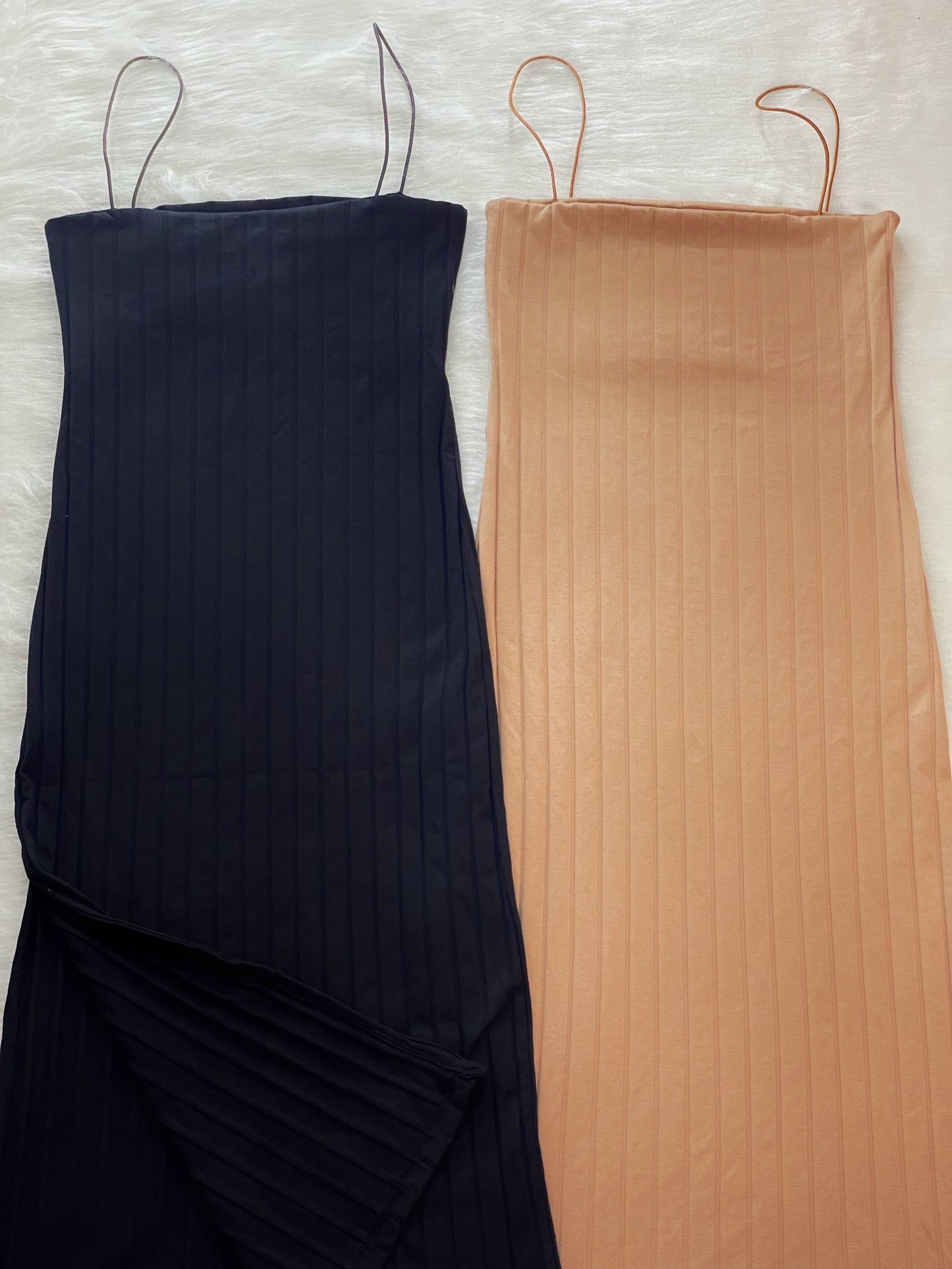 Vestido tiras cola de ratón nude