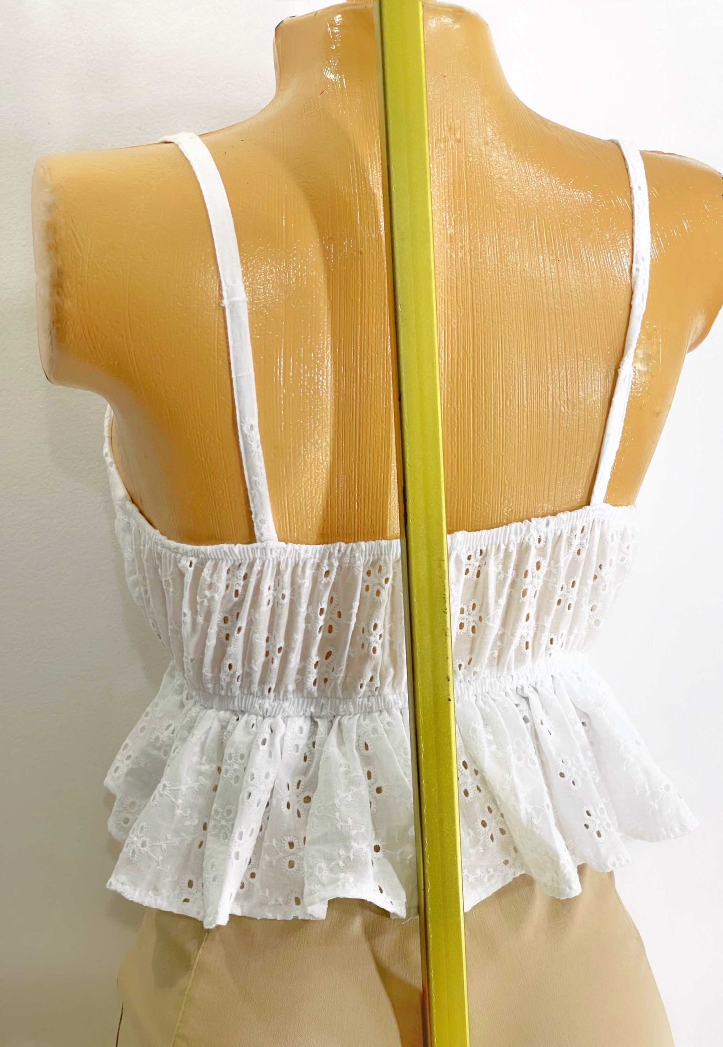 Blusa ojalillo blanco