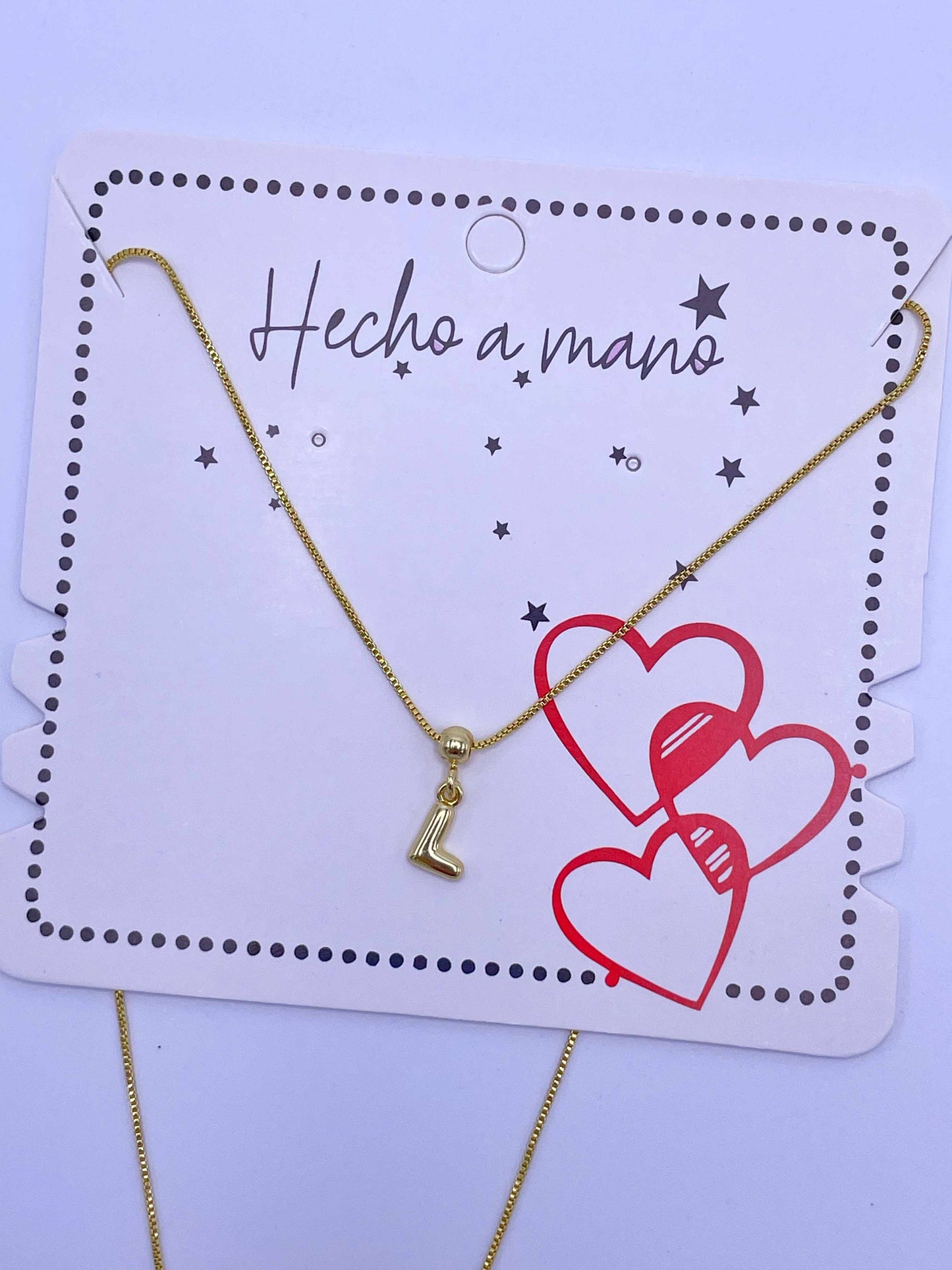 Cadena aguja con inicial