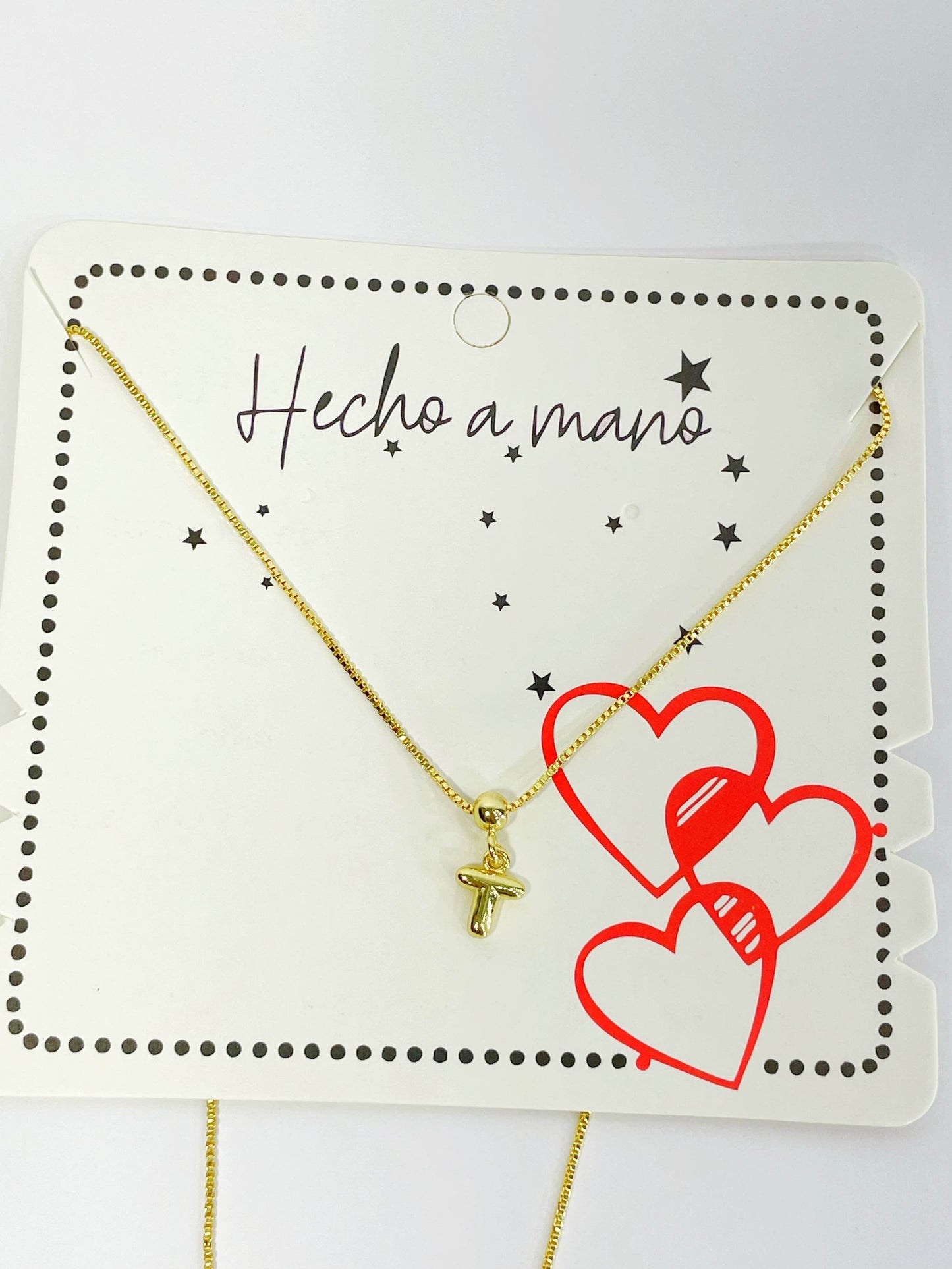Cadena aguja con inicial