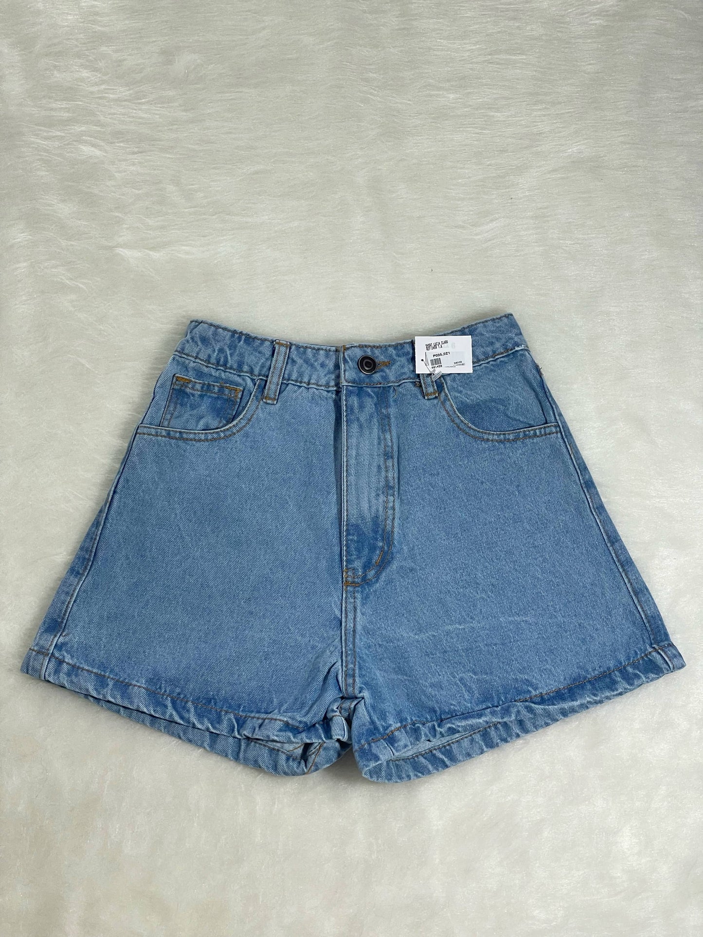 Short lucia tono claro