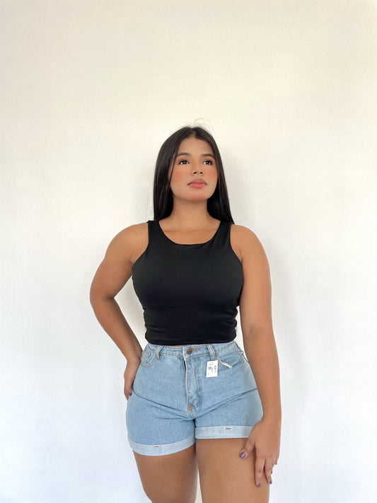Blusa básica negra