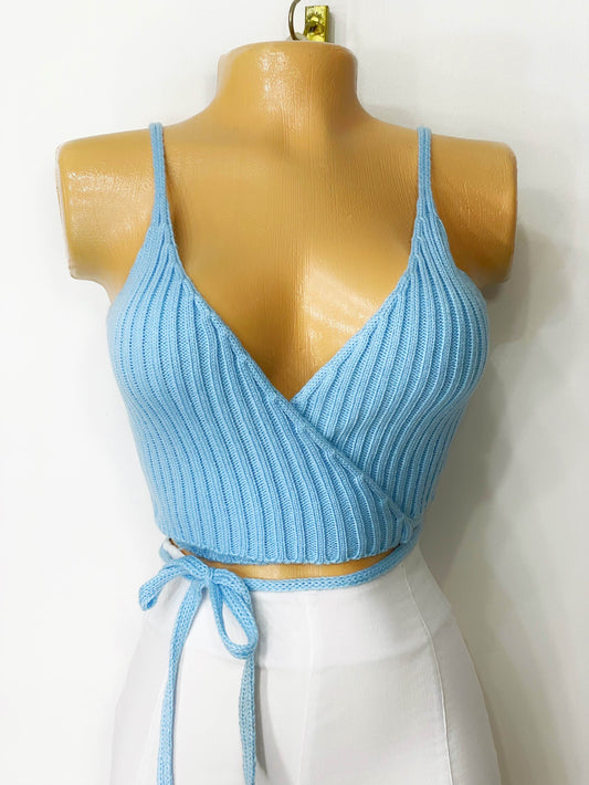 Crop top tejido azul bebe