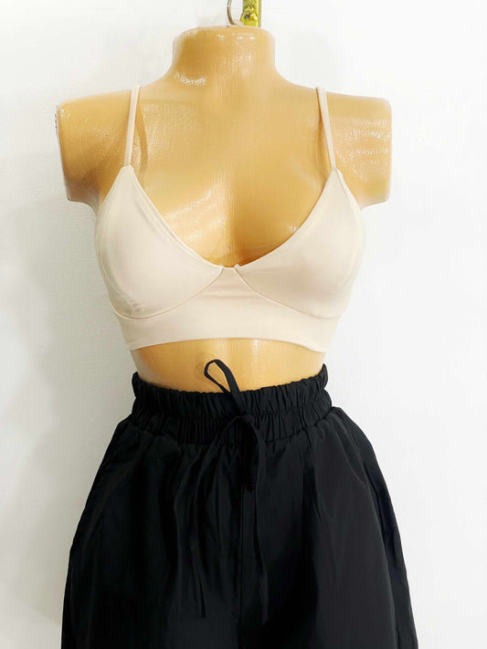 Croptop de copas beige