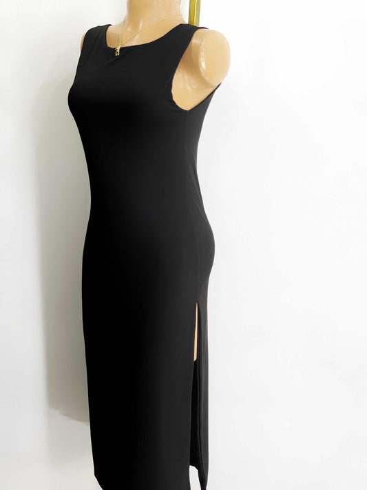 Vestido aberturas laterales negro