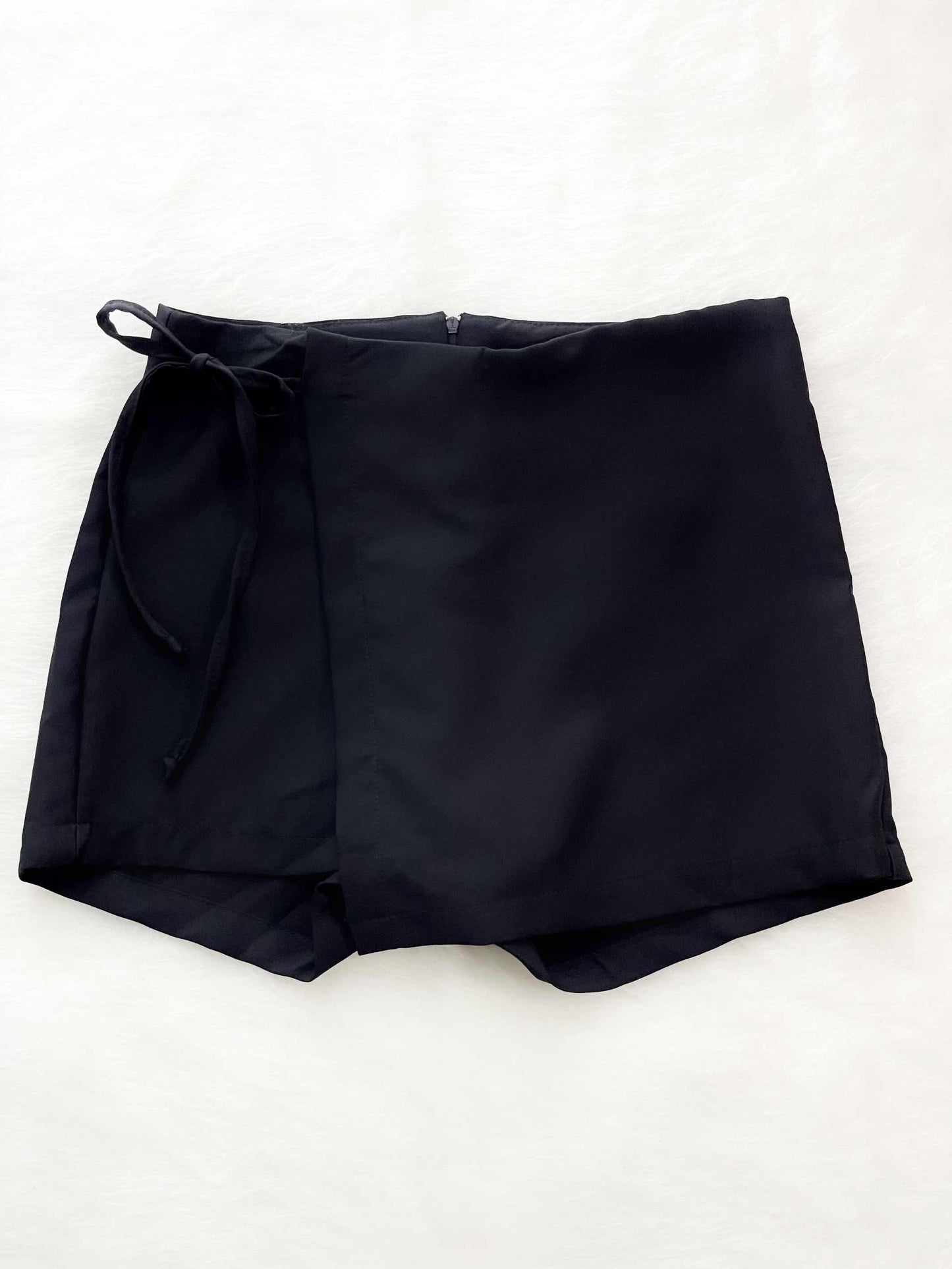 Falda short talle alto color negra