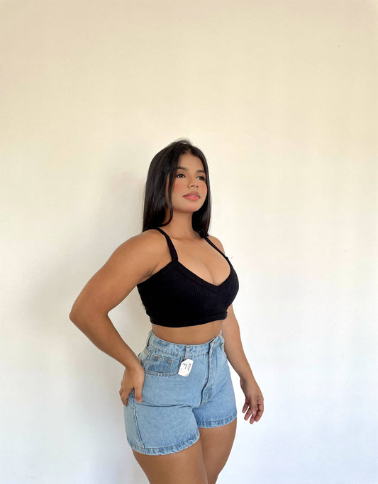 Crop top corto negro