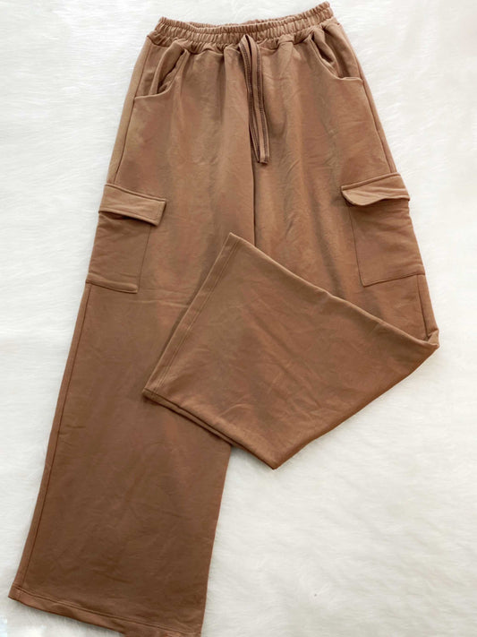 Pantalón cargo bota campana