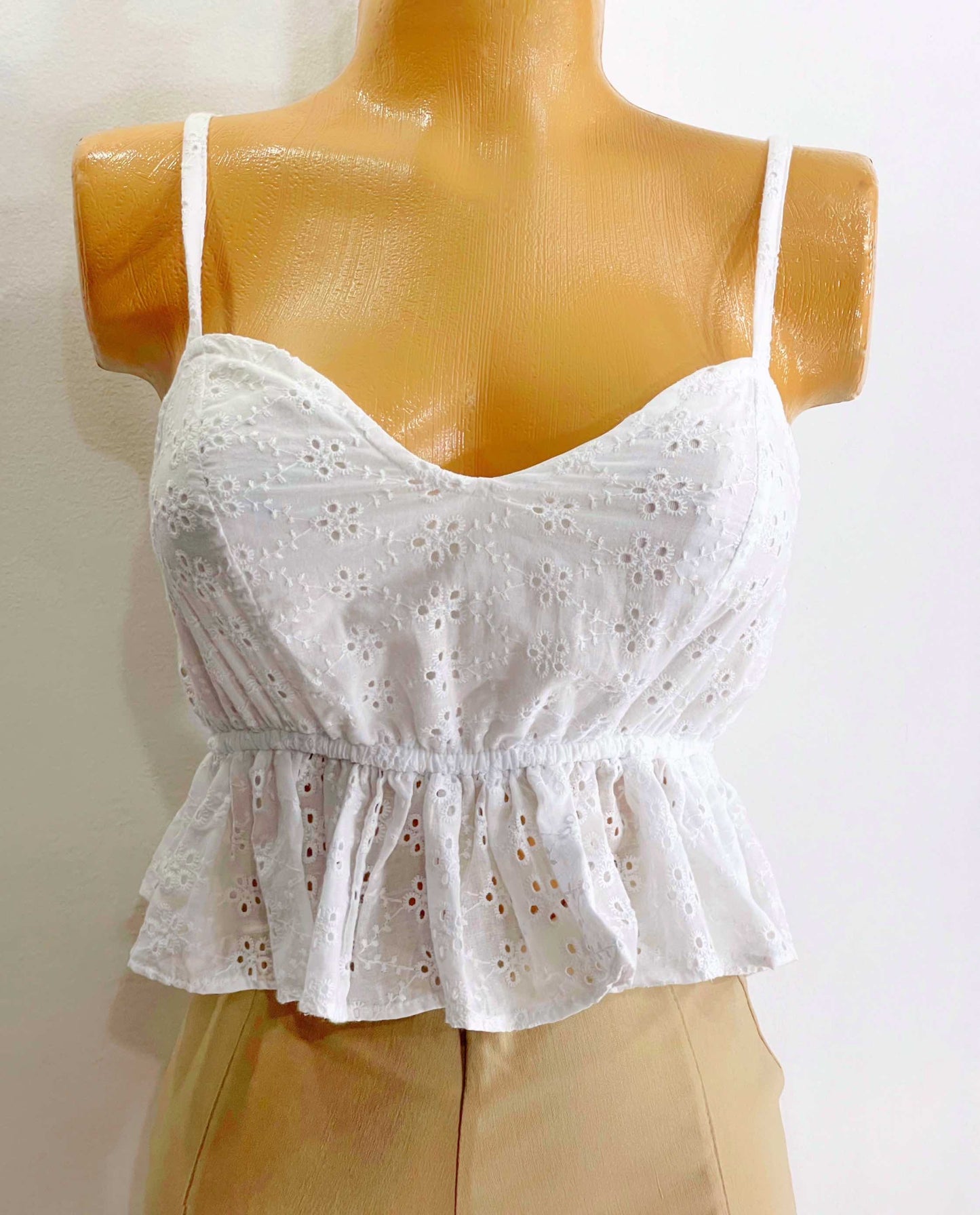 Blusa ojalillo blanco