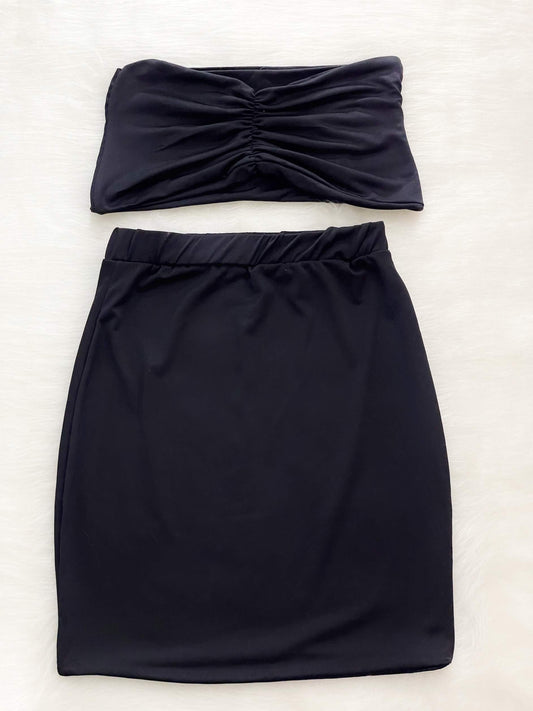 Set crop top + falda negro