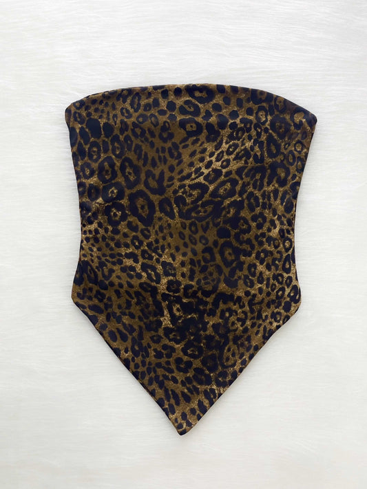Blusa estilo strapless animal print