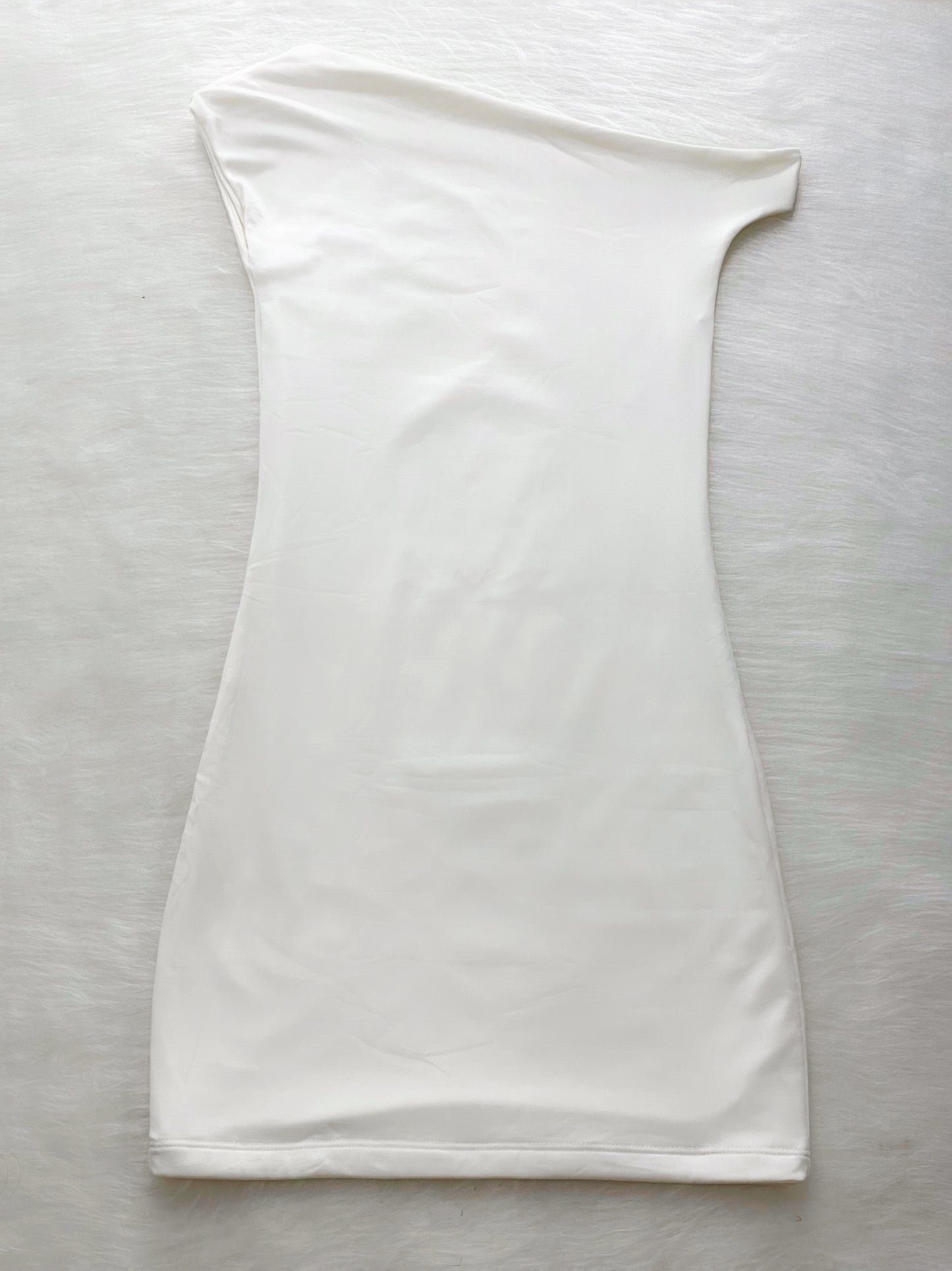 Vestido corto marfil