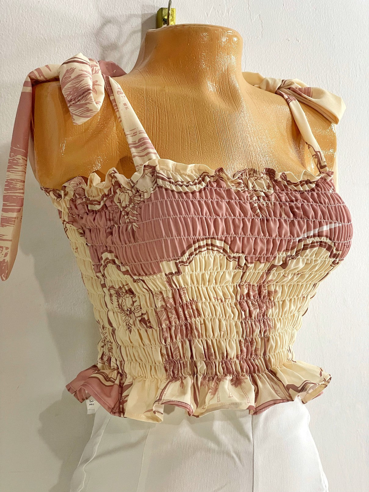 Blusa de boleros fondo rosa bebe
