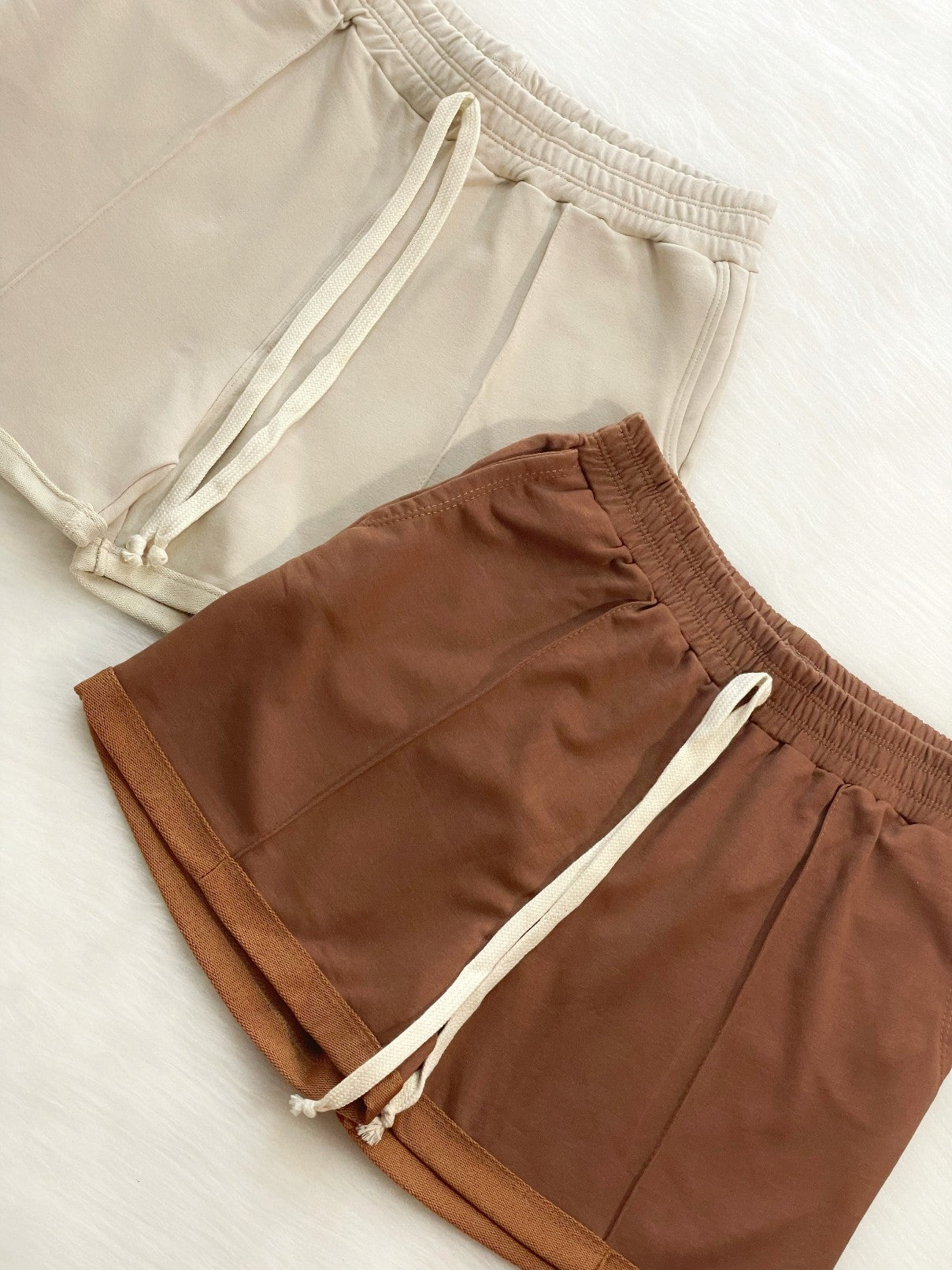 Short ajustable beige