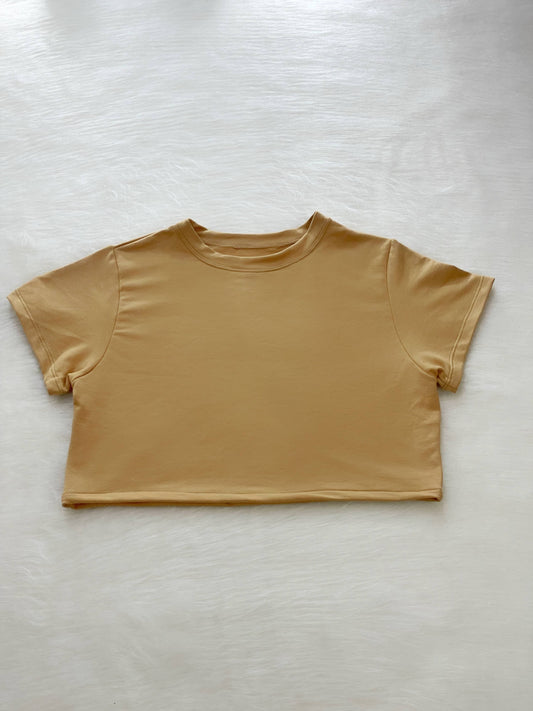 Camisa básica mostaza