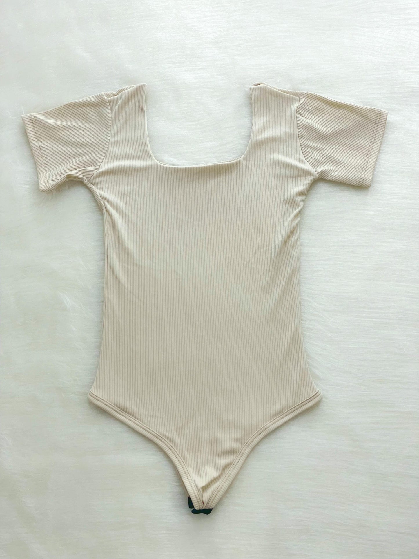 Body de mangas beige