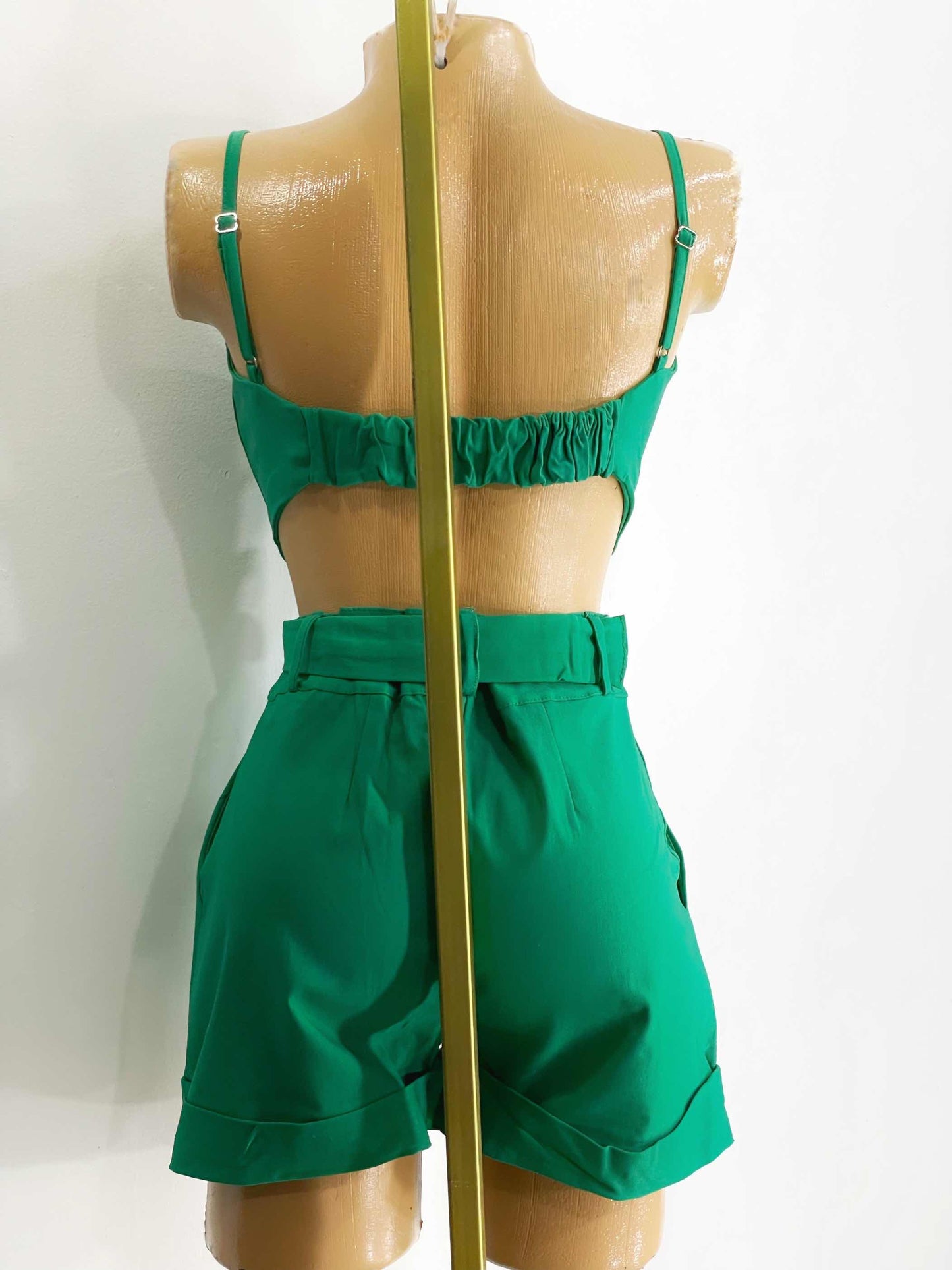 Set crop top + short verde pino