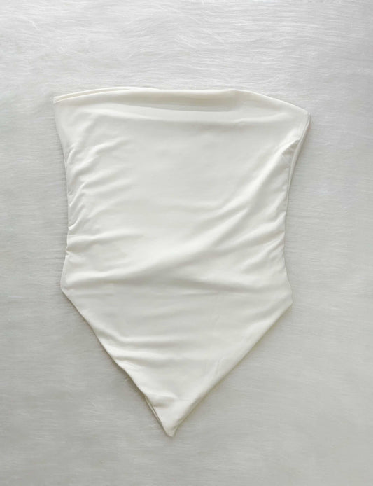 Blusa estilo strapless marfil