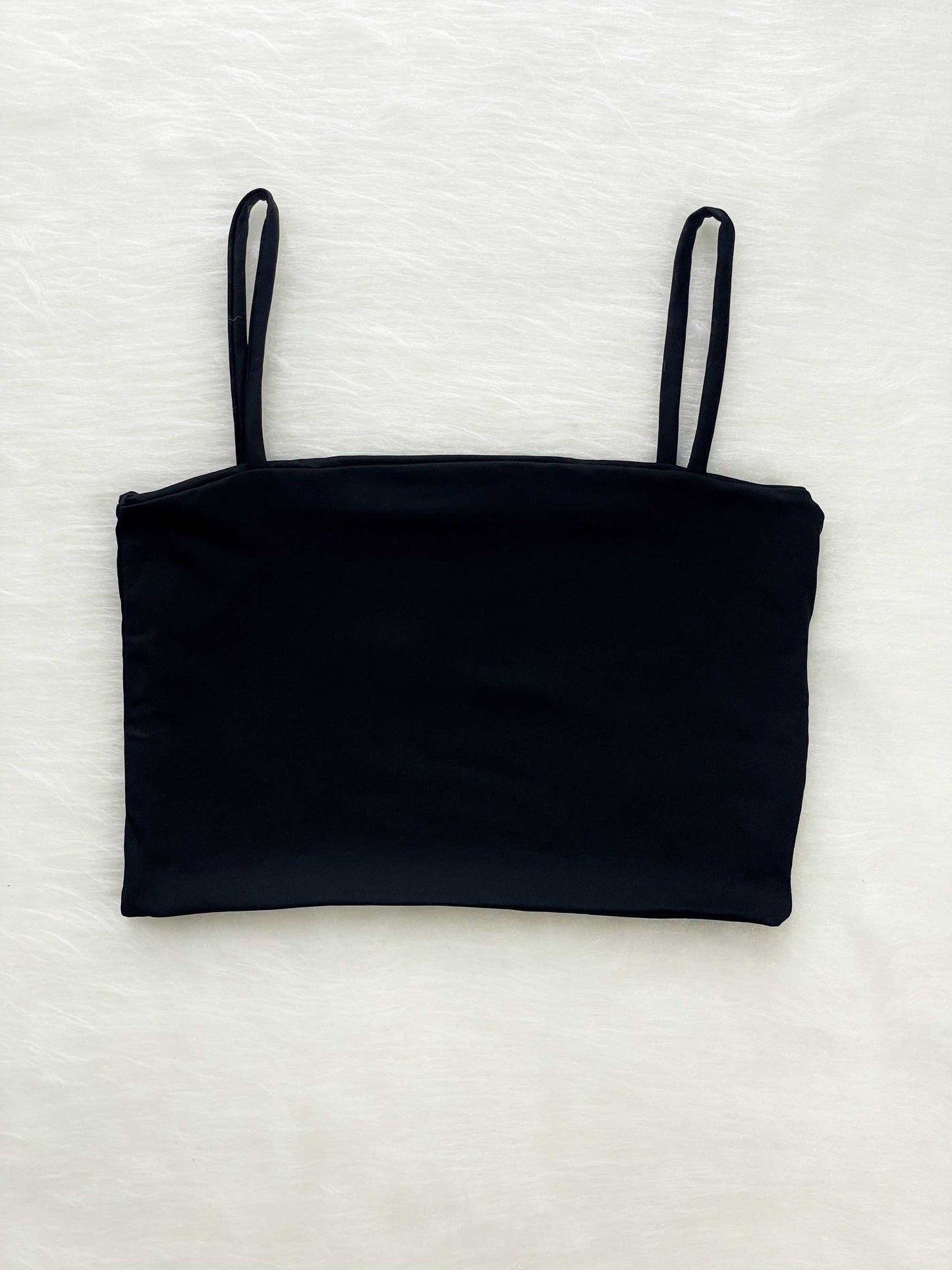 Crop top básico negro