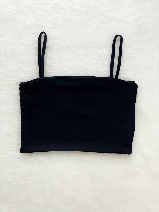 Crop top básico negro