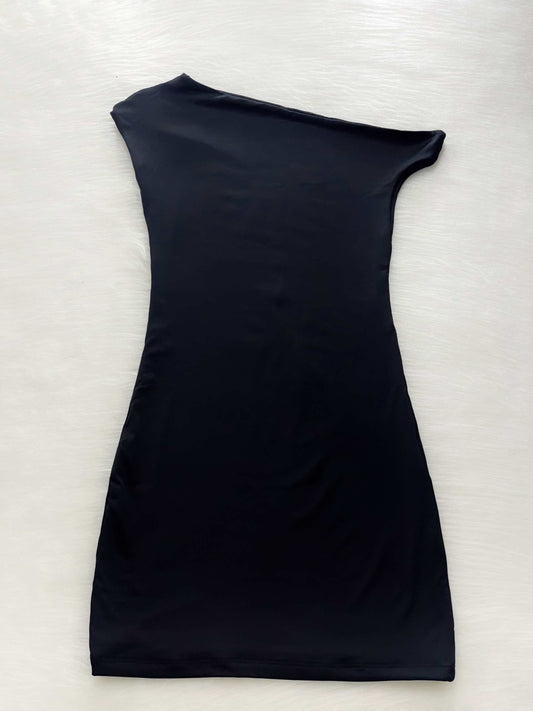 Vestido corto negro
