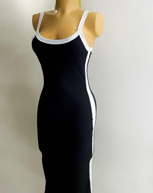 Vestido bicolor abertura trasera negro-blanco