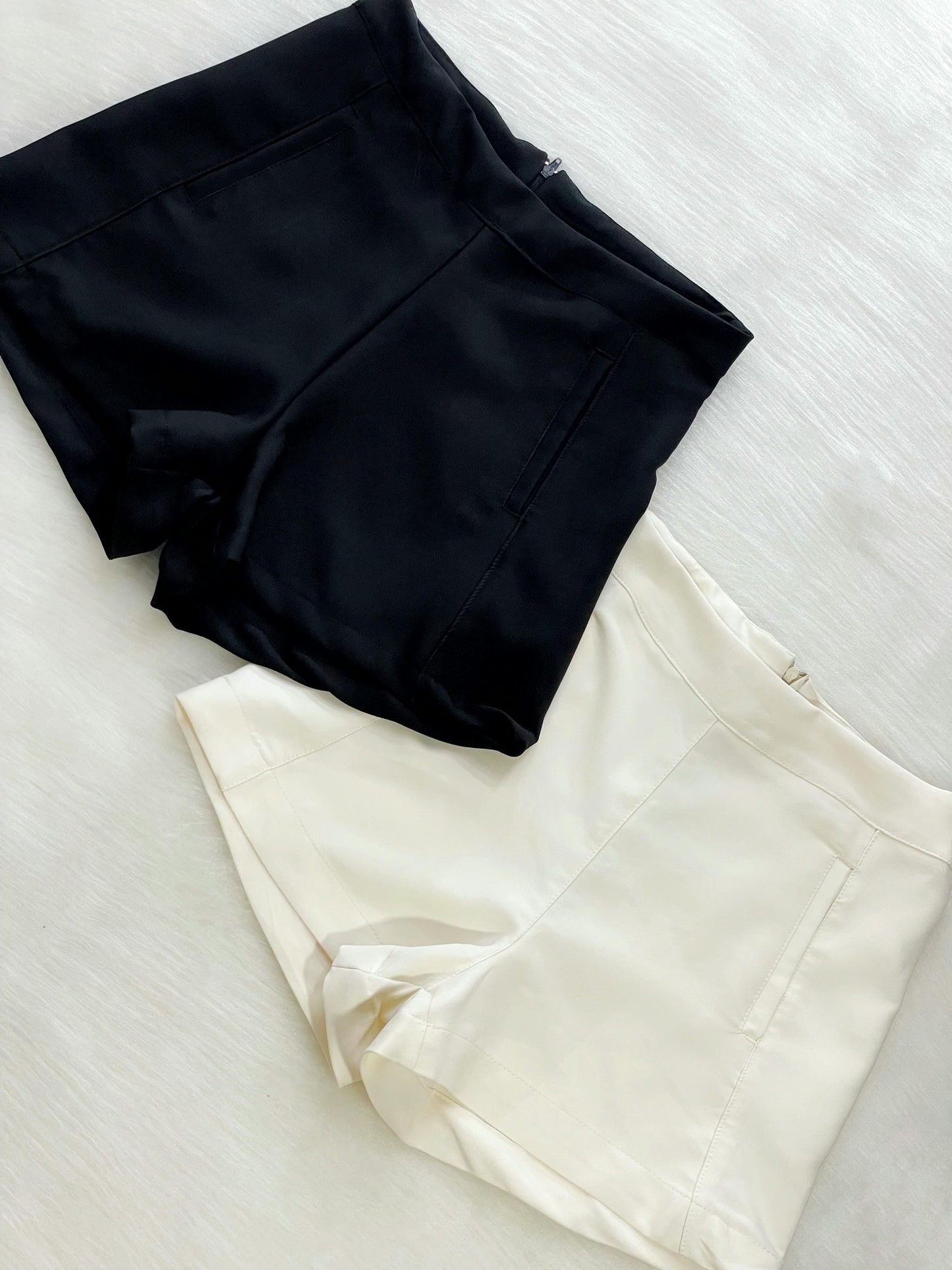 Short talle alto blanco hueso