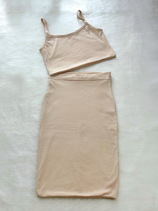 Set crop top + falda beige
